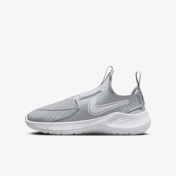 Boys nike running trainers hotsell